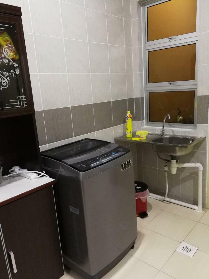 Address No 915, Lorong Uni Central 13, Taman Uni Central, Kuching Samarahan Expressway エクステリア 写真