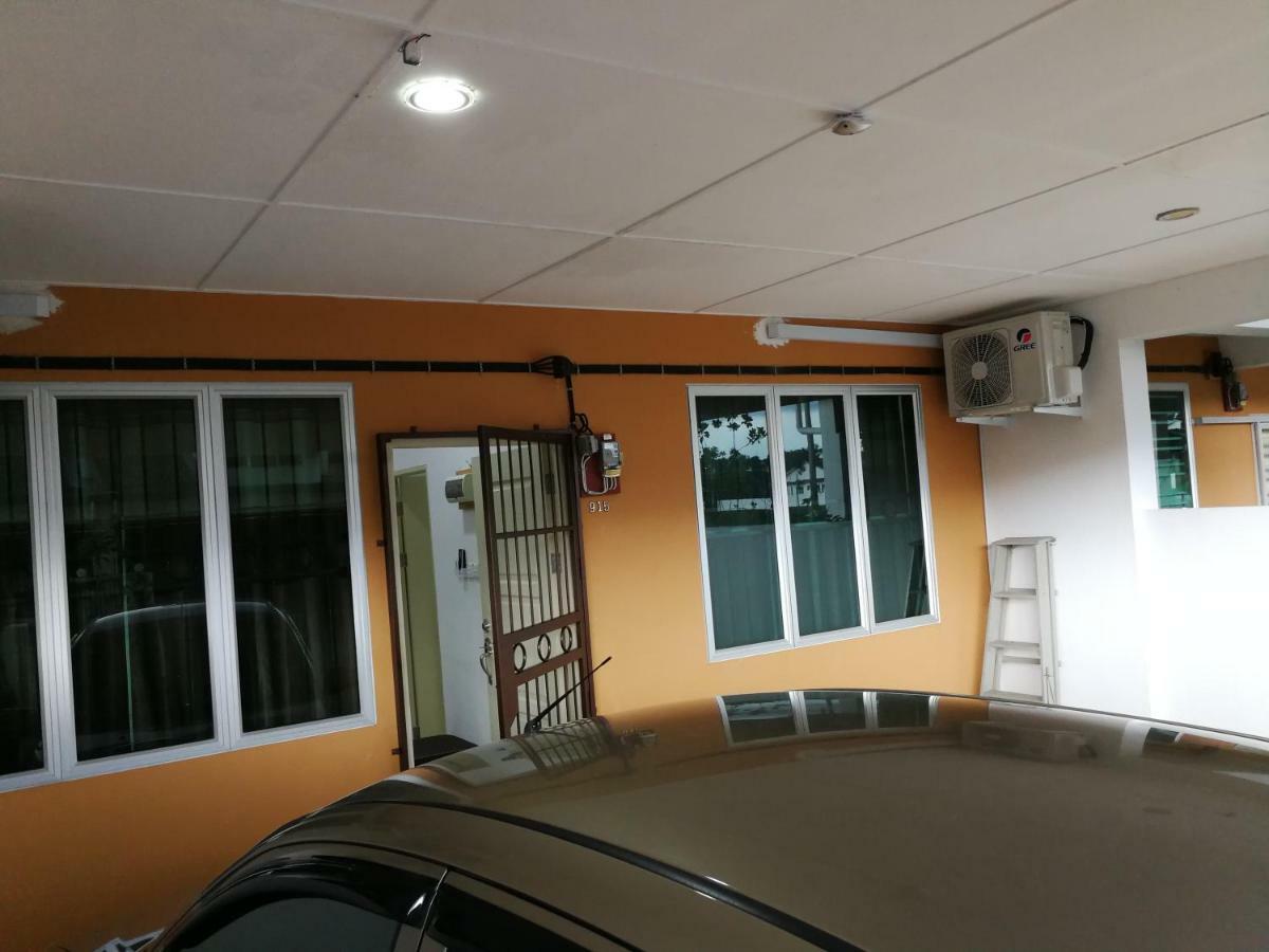 Address No 915, Lorong Uni Central 13, Taman Uni Central, Kuching Samarahan Expressway エクステリア 写真