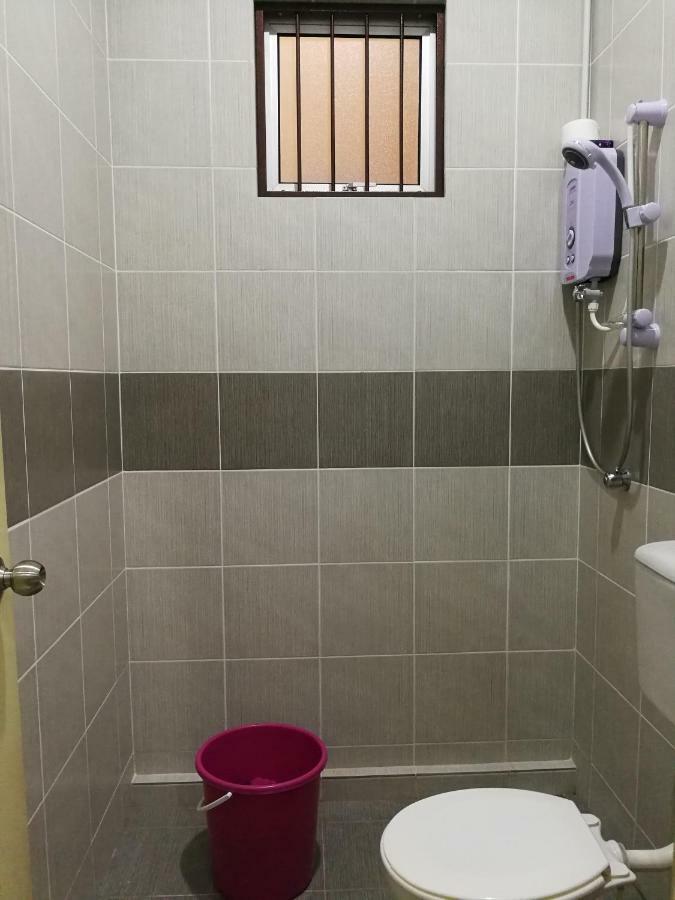 Address No 915, Lorong Uni Central 13, Taman Uni Central, Kuching Samarahan Expressway エクステリア 写真