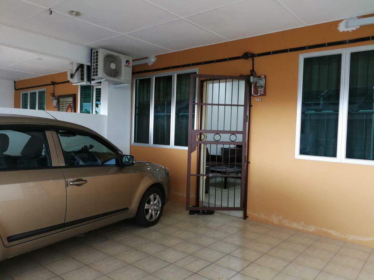 Address No 915, Lorong Uni Central 13, Taman Uni Central, Kuching Samarahan Expressway エクステリア 写真